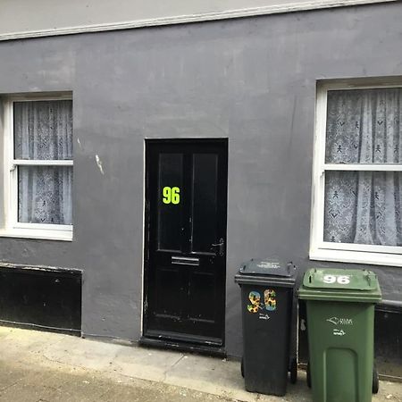 96 High Street Lägenhet Ryde  Exteriör bild