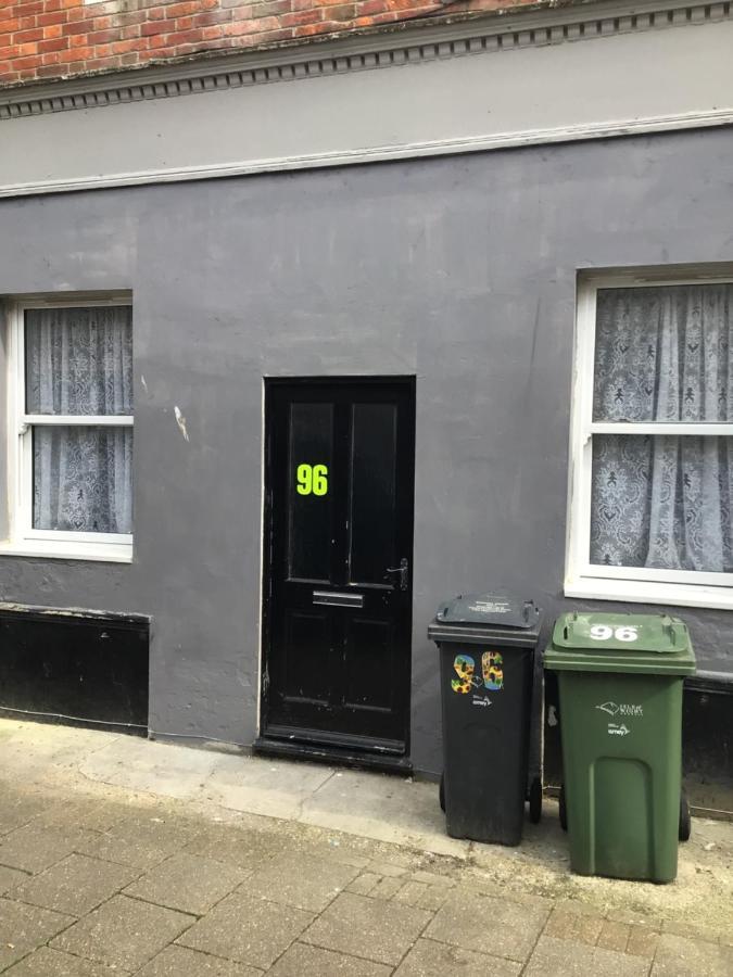 96 High Street Lägenhet Ryde  Exteriör bild
